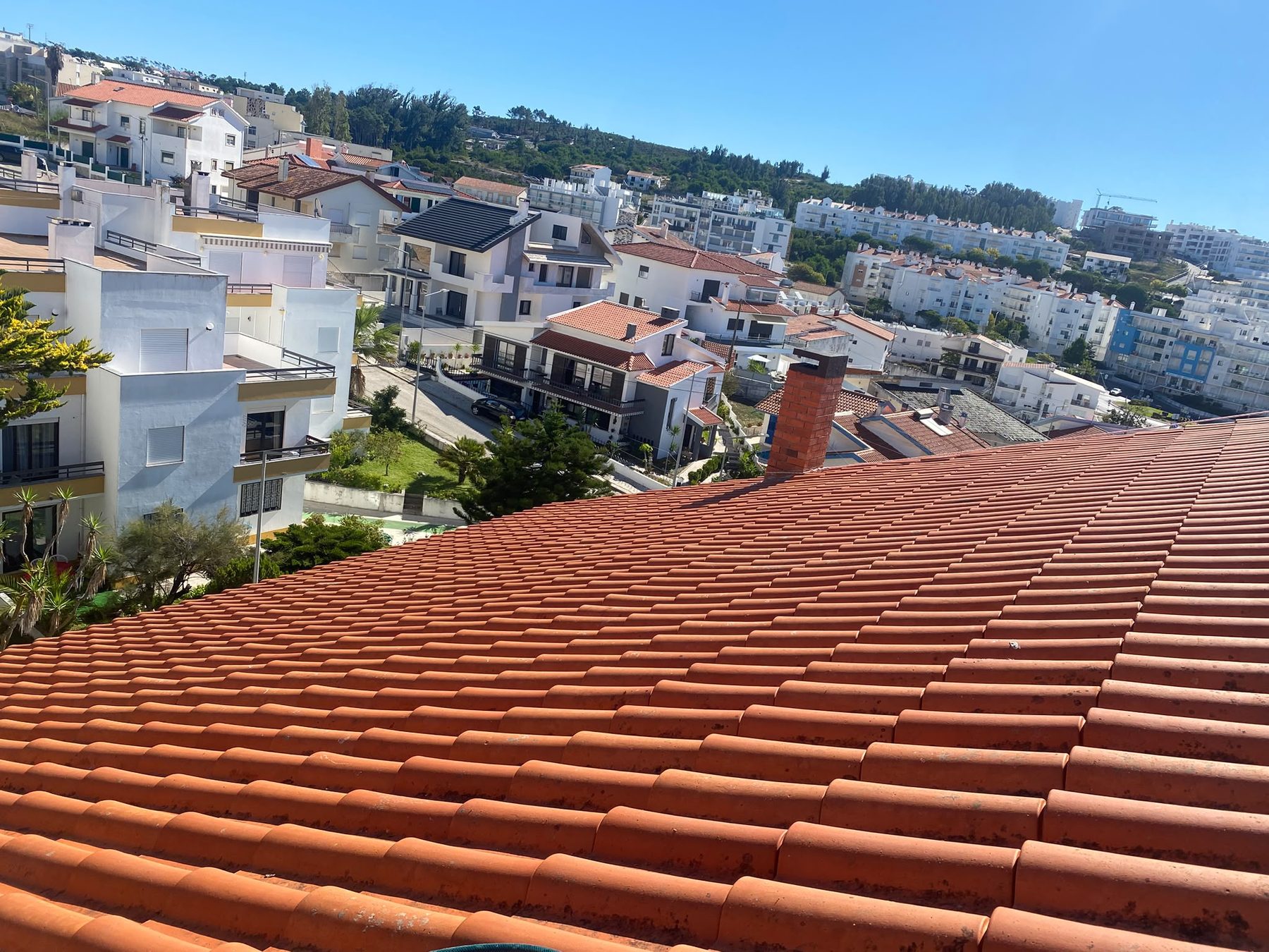 Telhado e vista exterior